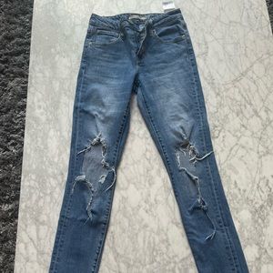 Levi’s 721 high rise skinny jeans